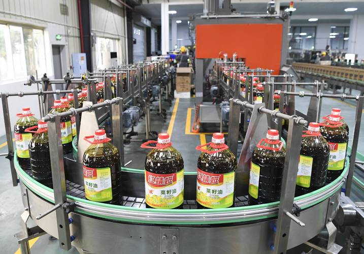 实验室里的“识油者” 非食用植物油销售的质检把关